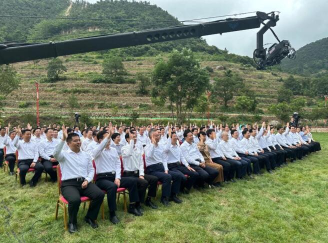 打造鄉(xiāng)村振興齊魯樣板 《對(duì)話(huà)》特別節(jié)目齊探山東密碼