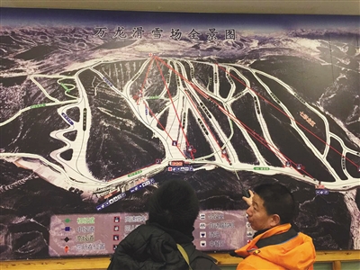 女博士滑雪時(shí)撞樹(shù)身亡 專家:滑雪達(dá)中級(jí)屬極限運(yùn)動(dòng) 女博士滑雪時(shí)撞樹(shù)身亡 專家:滑雪達(dá)中級(jí)屬極限運(yùn)動(dòng)