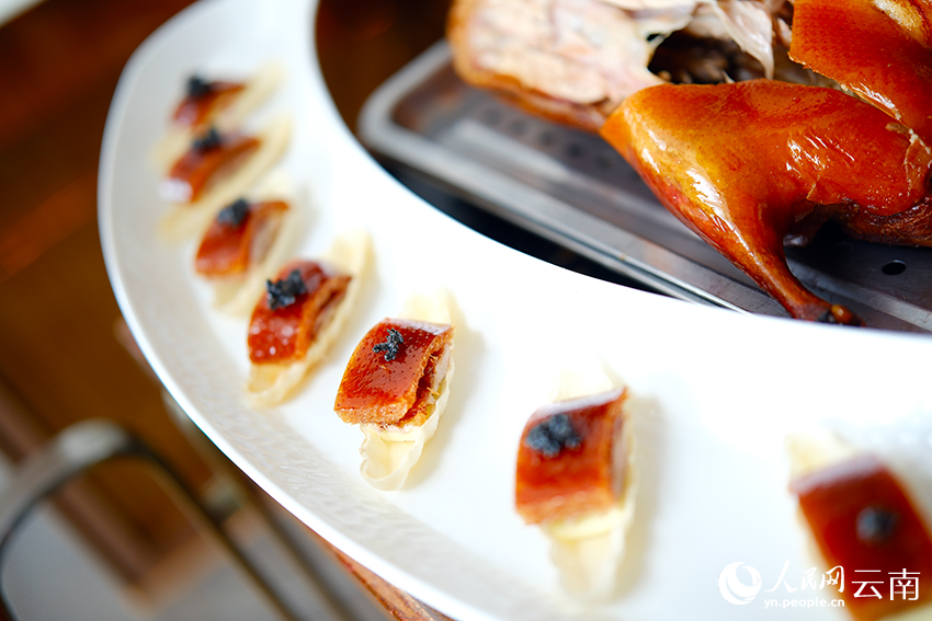 半江漁火。莊志斌攝